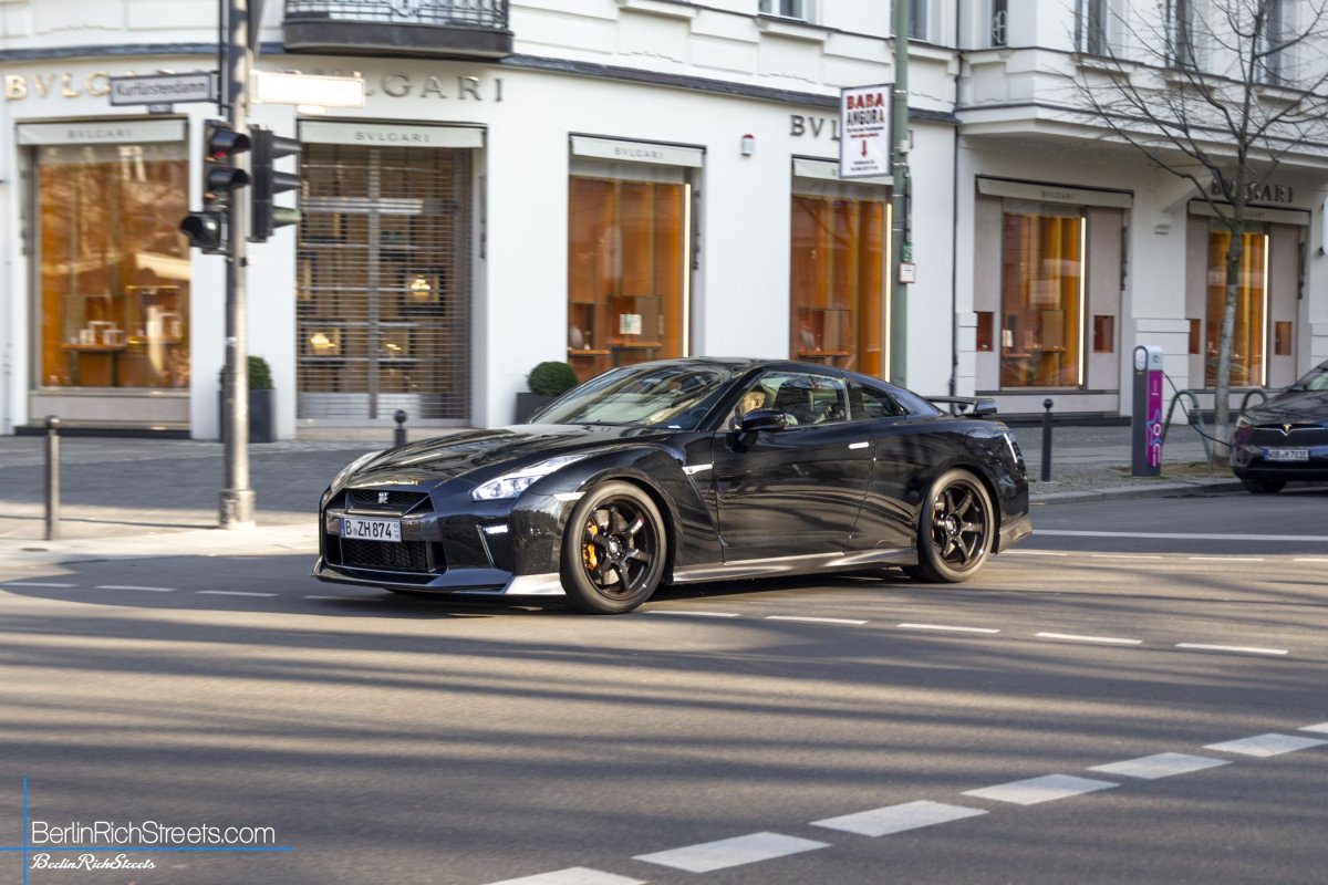 Nissan GT-R R35 (2017) spotted in Berlin — BerlinRichStreets